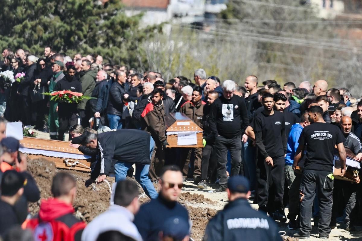 Objavljena imena žrtava požara: Troje stradalih imalo 16, troje 17, a četvero 18 godina