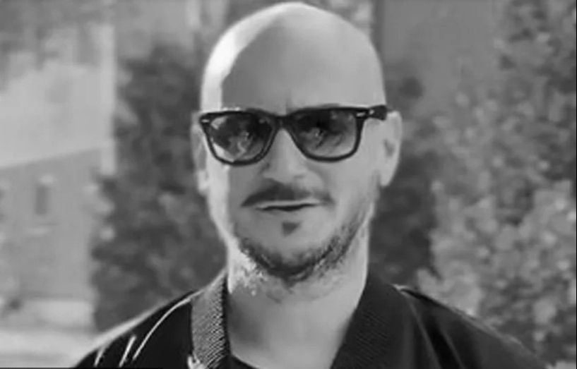 Njegova kolegica Sara Projkovska, član benda i profesor na Fakultetu muzičke umjetnosti, sahranjena je na groblju u Lisicama u Skoplju u 12 sati.