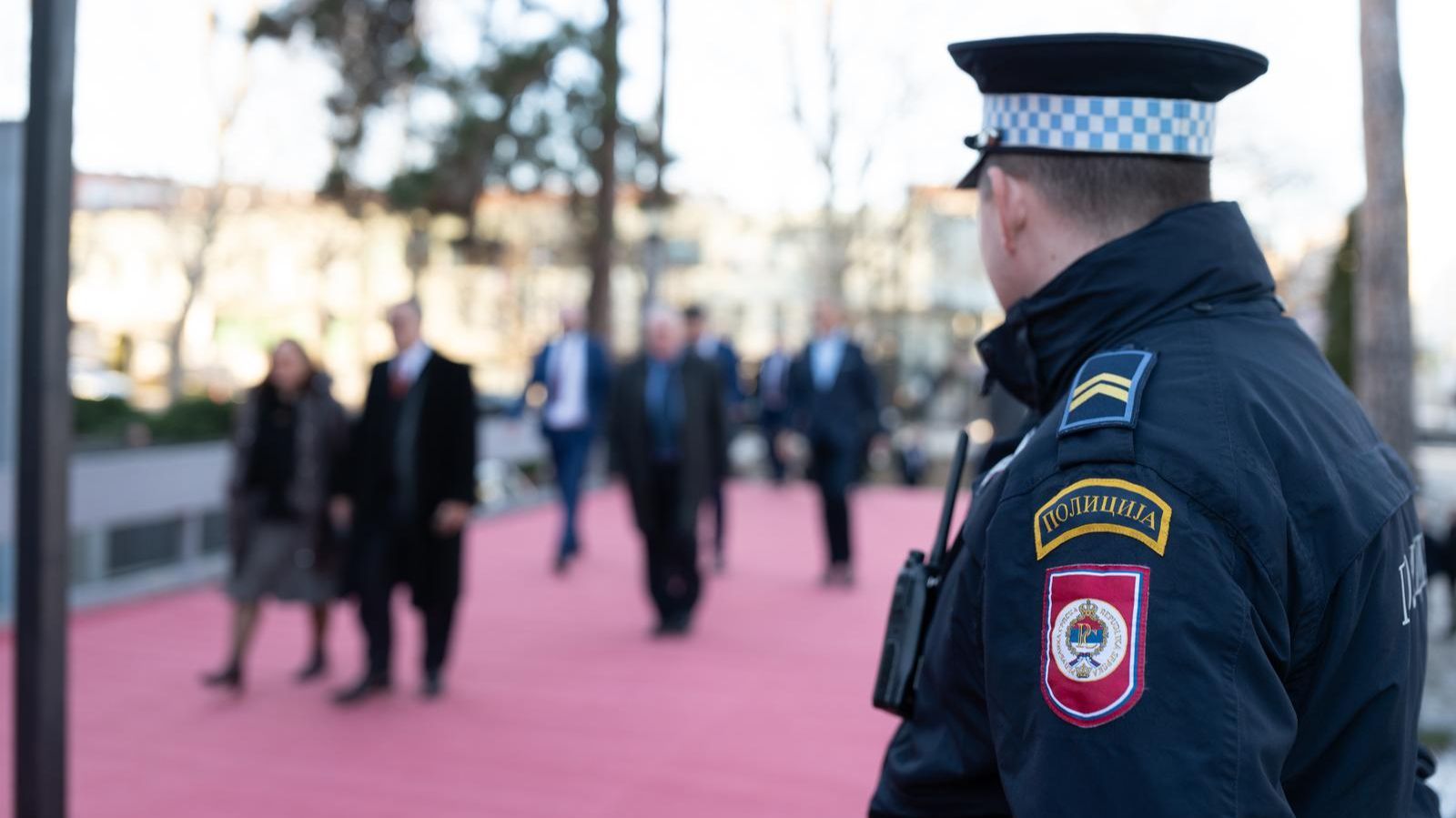 Policajcima u RS-u plata će biti 2.430 KM, a šta je s medicinarima?
