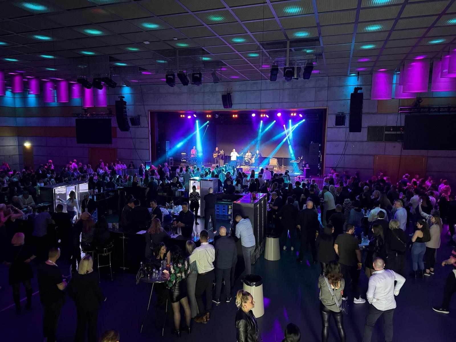 Nezaboravna noć u Stadthalle Dietikon: Halid, Željko i Lidija zapalili Zürich!