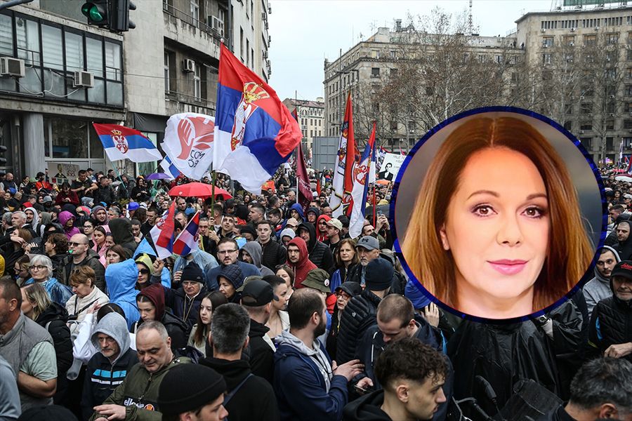 Zbunjena grupa ljudi ispred mene. Nakon 12 minuta, odjednom sam čula zvuk. Nisam ga mogla identificirati - napisala je.