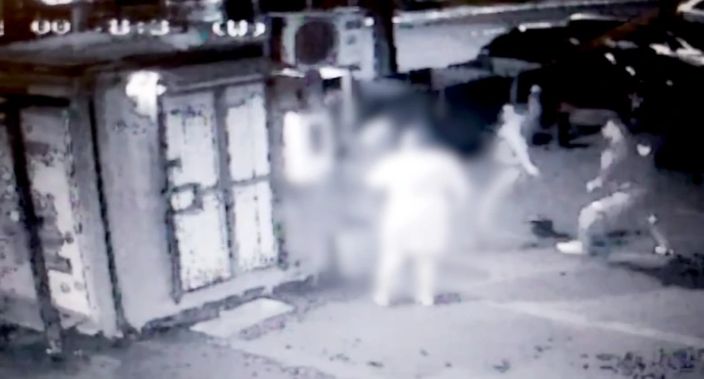 Dječak (14) brutalno pretučen: Otac i sin letvom udarali žrtvu, pa pobjegli, a nakon svega pušteni