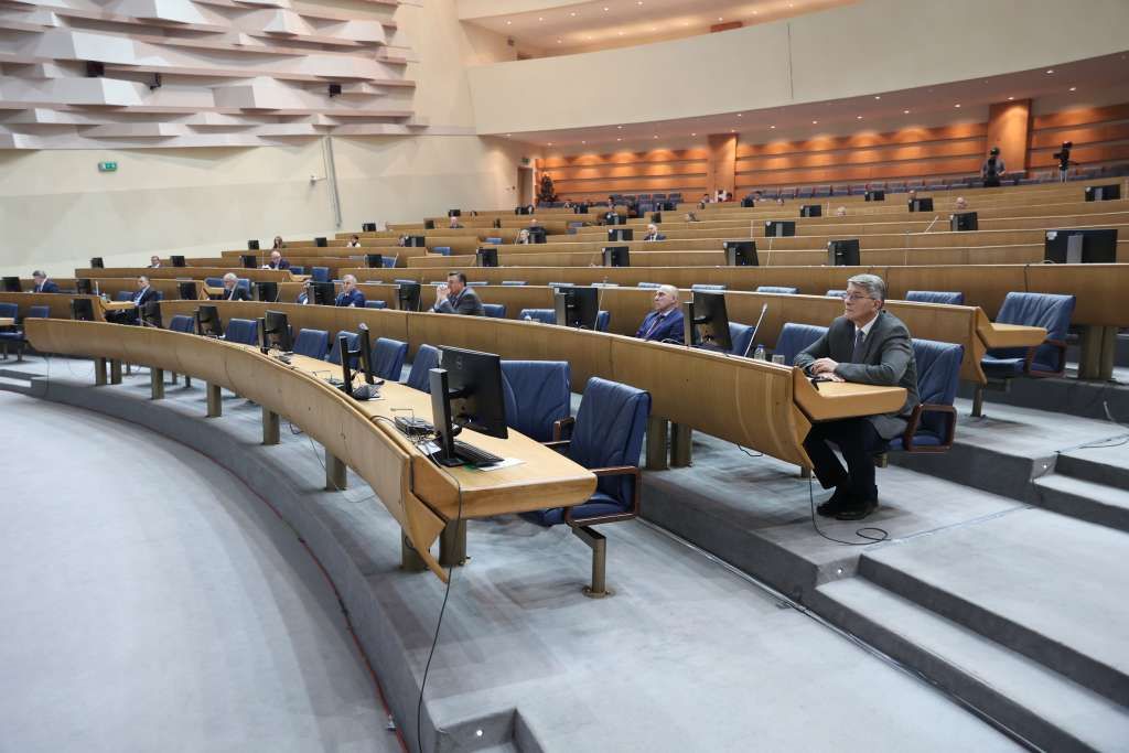 Oni su zatražili da se ovaj zakon razmatra po hitnom postupku, što znači da neće biti mogućnosti za amandmanske izmjene.