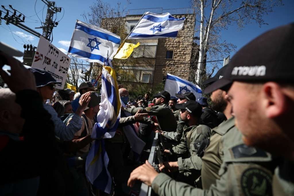 Od oktobra 2023. godine, gotovo 50.000 Palestinaca je ubijeno, većinom žena i djece, a više od 112.000 ih je ranjeno u brutalnoj izraelskoj vojnoj kampanji u Gazi.