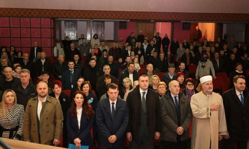 Nadati se da za budućnost imamo spremne mudre i hrabre političke lidere ali i druge snage, kakvi god izazovi da nas čekaju, a znamo da neće biti laki, rekao Kanlić