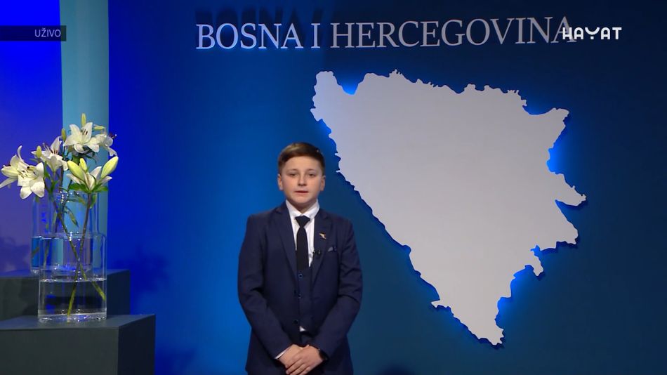 Ahmed Nur je već napisao knjigu „Moj put u Potočare“, polaznik je škole Kur'ana i već je naučio 22 džuza napamet