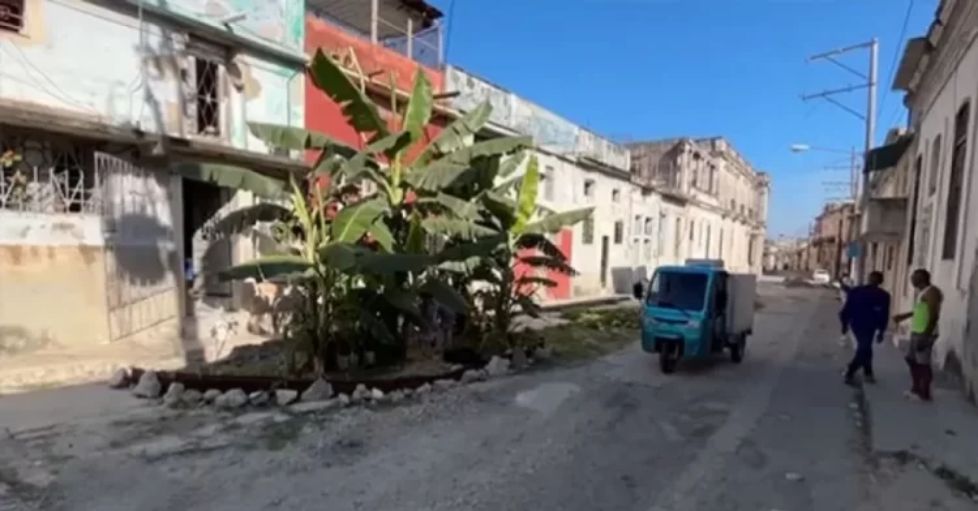 Infrastrukturna kriza na Kubi je dobro poznata činjenica, jer se za oko 70 posto puteva u zemlji smatra da su  lošem stanju.