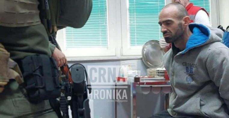 Sljedećeg dana uzeo je taksi do srbijansko-hrvatske granice jer je planirao otići u Francusku, a potom u Englesku, ispričao je otac