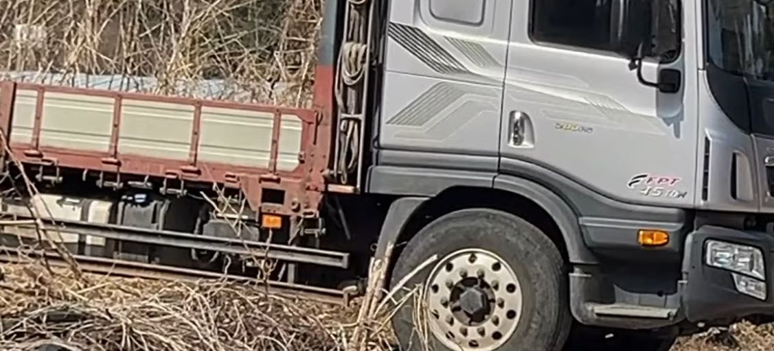 Vojni avion greškom izbacio osam bombi, povrijeđeno najmanje osam osoba