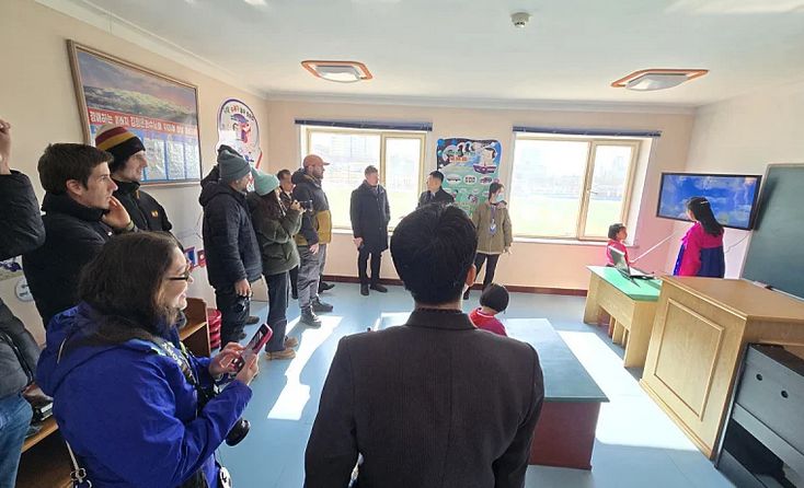 Young Pioneer Tours i Koryo Tours su među agencijama koje su također potvrdile da nije moguće organizovati posjete Sjevernoj Koreji.