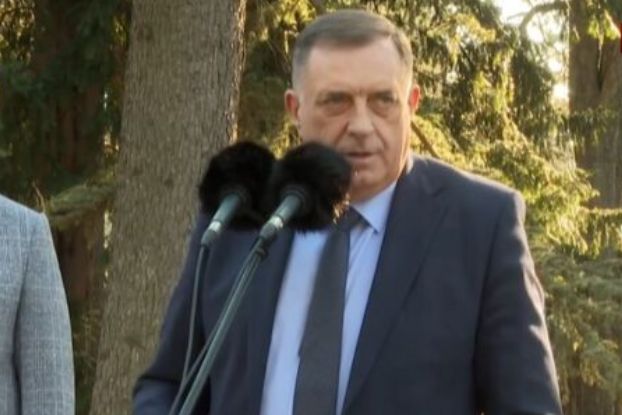 Vučiću se zahvalio za sastanak i, kako je kazao, zainteresovanost za stabilizaciju situacije.
