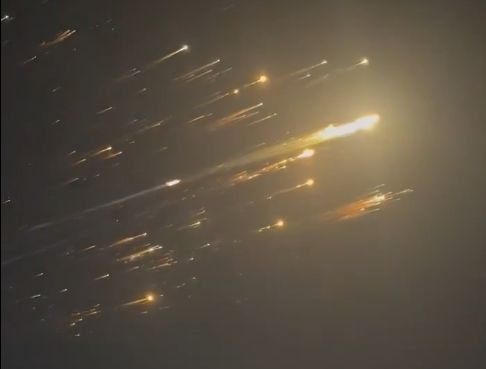 Haos na Floridi nakon eksplozije Starshipa u orbiti: Stopiraju se letovi, zatvaraju aerodromi