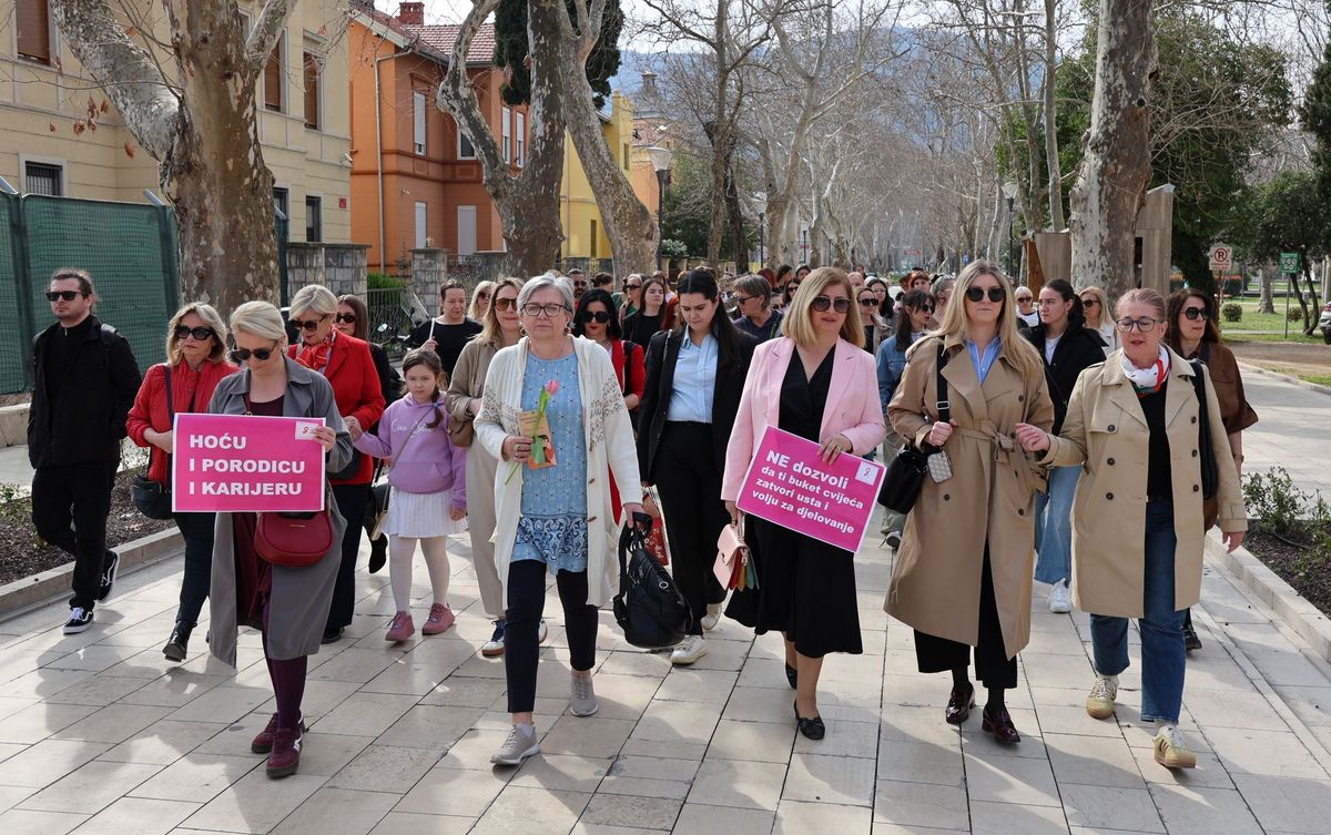 Škoro smatra kako su radna prava mnogih žena dokinuta na razne načine