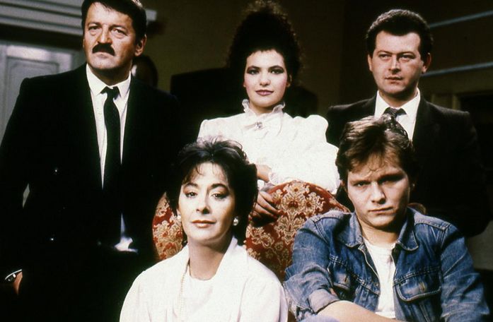 Odigrao je preko 100 uloga u pozorištu, više od 20 uloga na filmu i televiziji i najmanje 300 u radio dramama