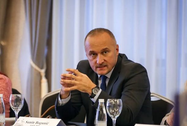 On će postupiti sigurno u skladu sa zakonskim odredbama i procesuirati taj i sve druge predmete - istakao je Bogunić