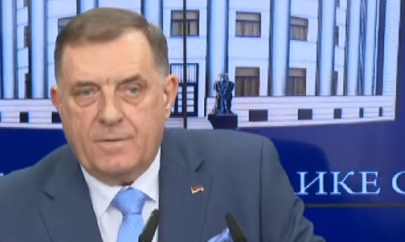 Dodik bijesan na novinare: 'Šta me gledaš, bjež' odavde', 'Šta me to pitaš, glupa ti pitanja'