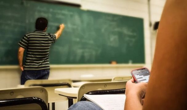Nema šanse da ih skontaju: Ovako nove generacije varaju na ispitima