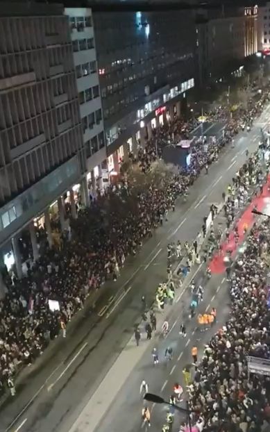 Hiljade ljudi na ulicama Beograda: Stigli studenti iz Novog Sada i Subotice, ovo je plan protesta