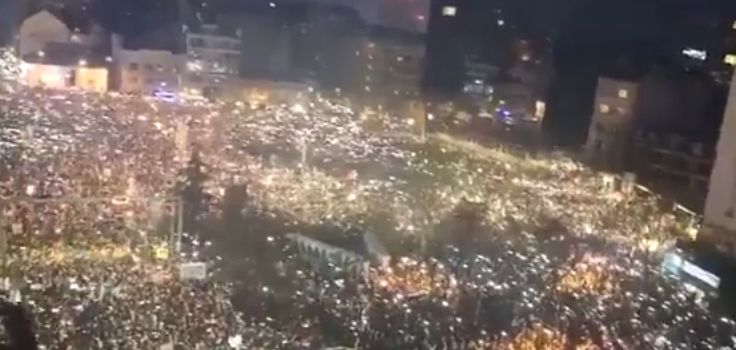 Impresivan broj ljudi na protestima u Beogradu