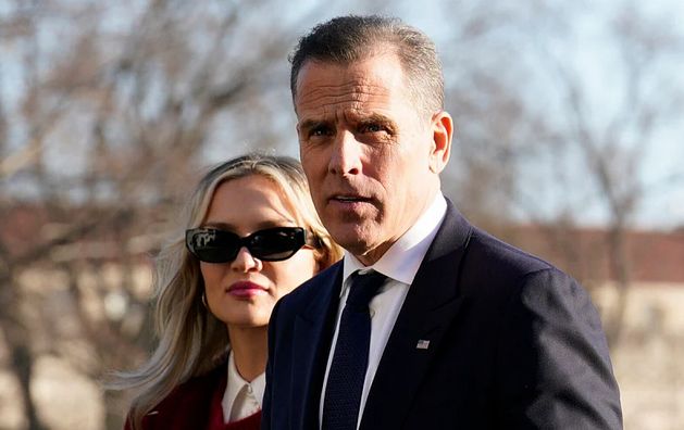 Predsjednik SAD-a Donald Trump odlučio je oduzeti djeci Joea Bidena, njegovog prethodnika, zaštitu agenata Tajne službe. Bez ovog tipa osiguranja ostaju Hunter i Ashley Biden.