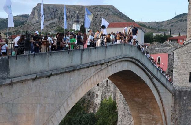Glavne turističke destinacije u Hercegovini su svakako Neum, Međugorje i Mostar i tu se ostvaruju noćenja koja su u prosjeku oko dva dana