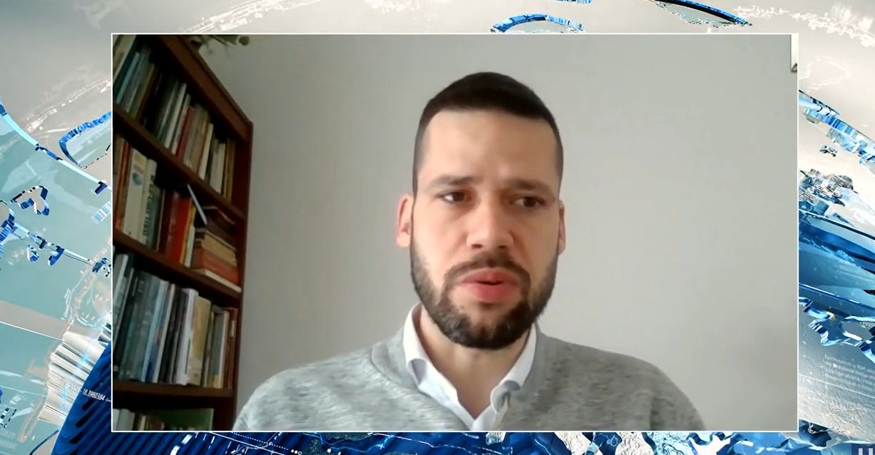 Naročito je uzaludno bilo kakvi pokušaji da izlobiraju sebi podršku ili kako oni to smatraju da objasne u Ankari