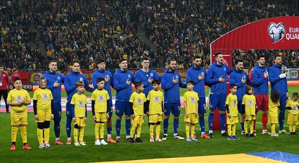 Navodno su Emir Spahić i Saša Papac gledali Kulenovića na derbiju Dinama i Rijeke, no kasnije je ustanovljeno kako su zapravo bili zbog Nike Jankovića