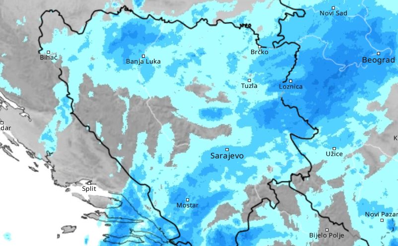 Prikupljanje vlage gomila se u atmosferi sa teškom i obilnom kišom na području Vlasnice.