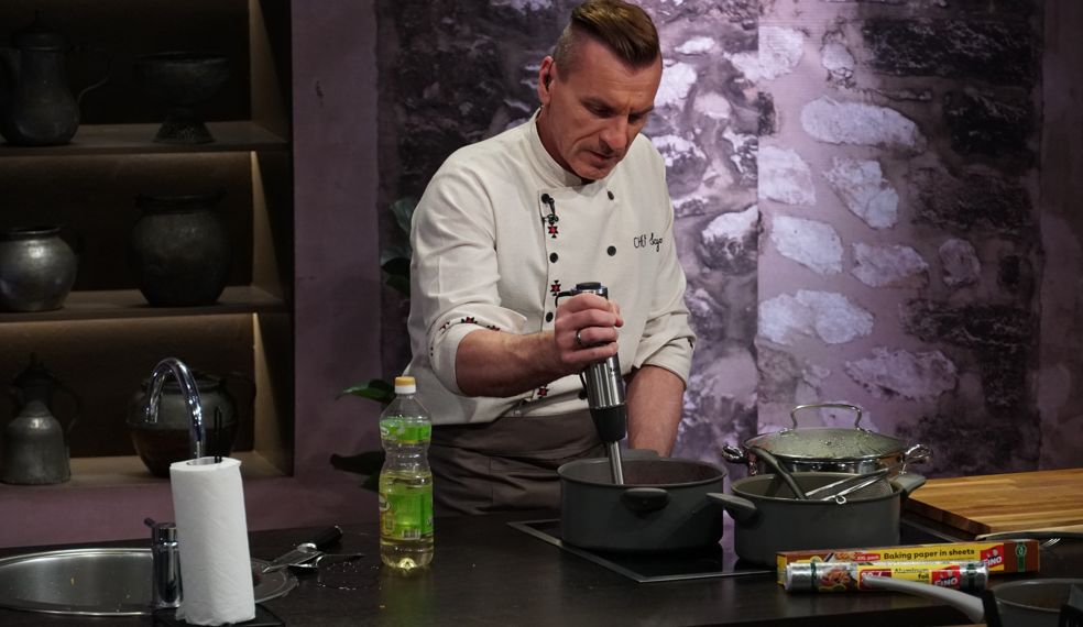 Iako se ramazanski trenuci brzo troše, 'Ramazanska sofra' je bila mjesto gdje smo svi zajedno dijelili radost, ljubav i tradiciju, stvarajući nezaboravne trenutke.