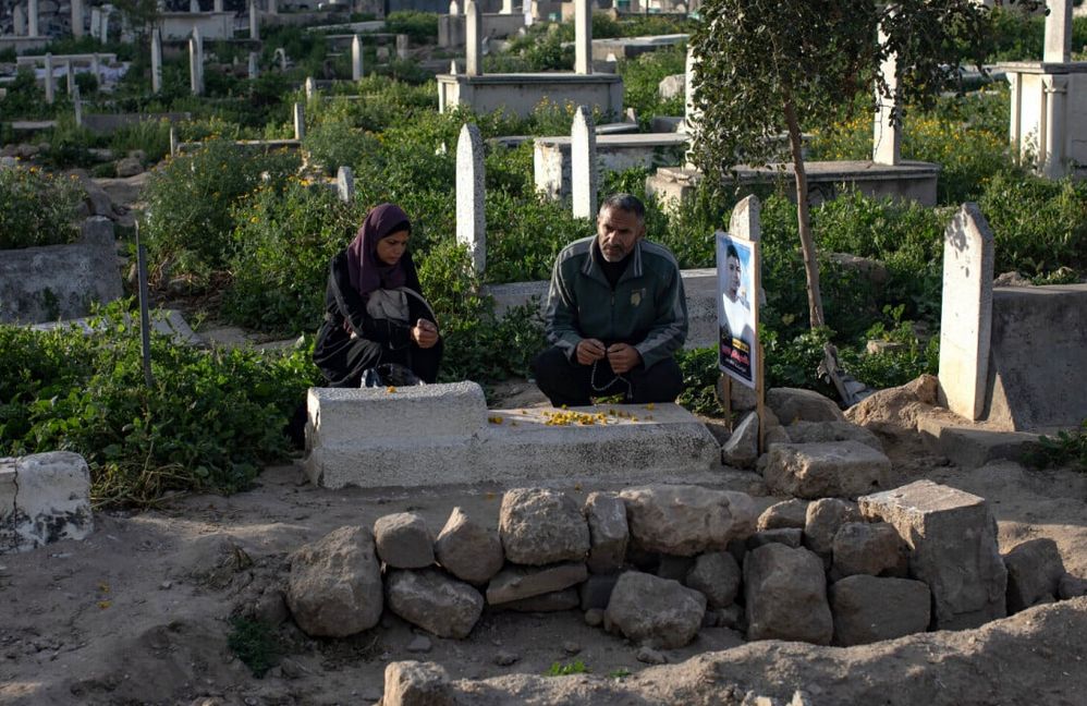 Žena Hala i djeca Nour, Alaa, Riyad, Walaa, i Muhammed, poginuli su u zračnom napadu na njihovu kuću u noći 20. augusta, osam mjeseci nakon što je on otet