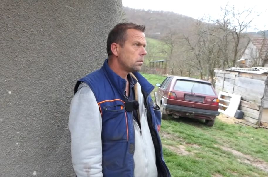 Fuad je utučen, veli, nije samo stvar u materijalnoj šteti, iako mu je stado jedini izvor prihoda