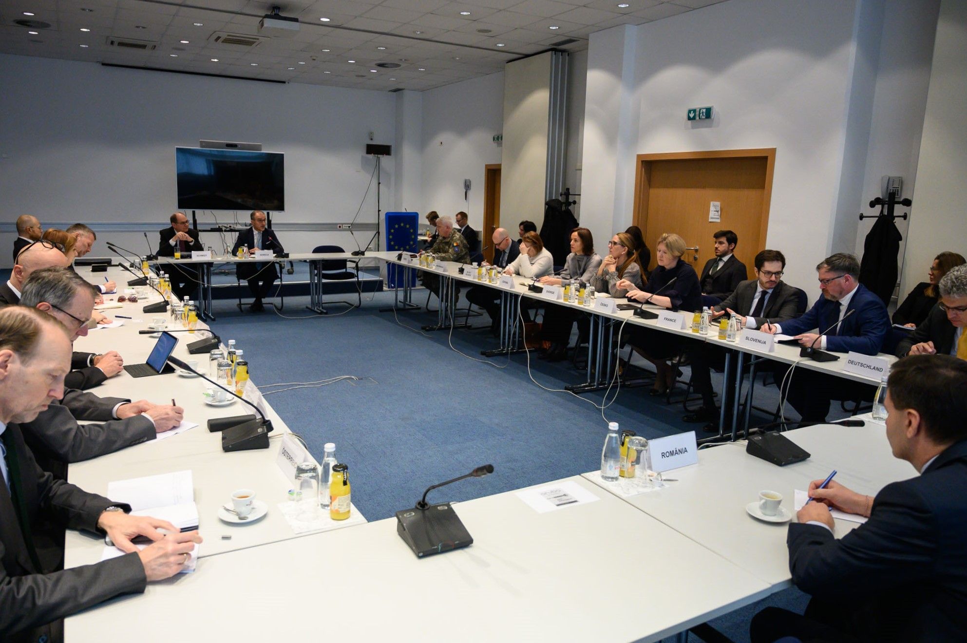 Schmidt se pridružio šefu Delegacije EU i ambasadorima: Ozbiljne prijetnje ustavnom poretku BiH