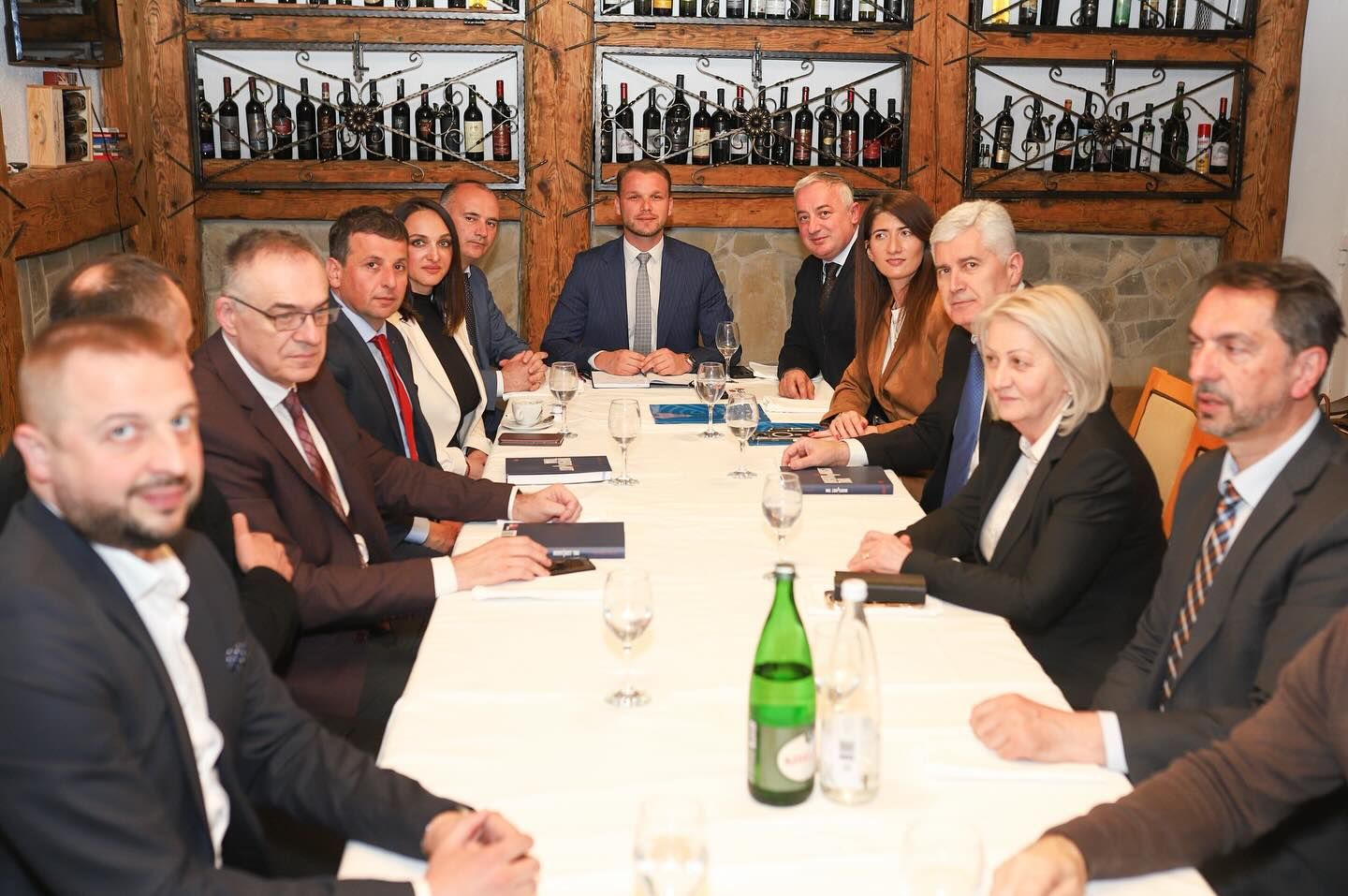 Vukanović otkrio detalje sastanka sa HDZ-om: Dodikova suicidna politika ostavila ga je bez saveznika
