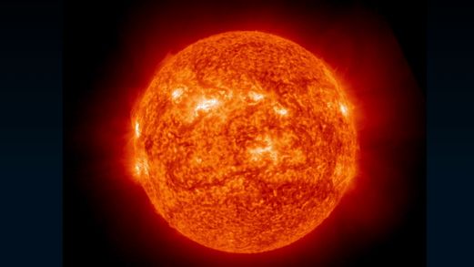 Prognozeri svemirskog vremena i lovci na aurore pomno prate AR4046 jer se puni solarne aktivnosti.