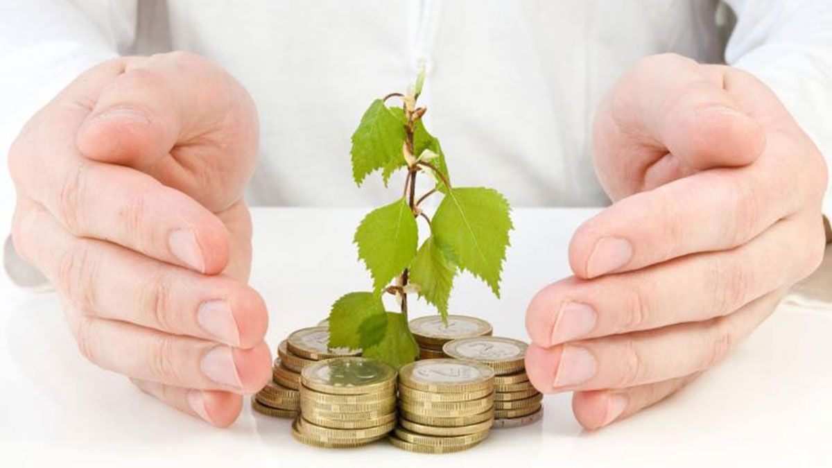 Zekat je ključna obaveza u islamu koja ima duboko duhovno, moralno i društveno značenje, jer ne samo da čisti imovinu i dušu onog koji ga daje, već doprinosi i ravnoteži u društvu