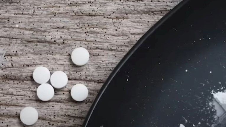 Ovaj užas odvijao se iza vrata prizemnog stana u predgrađu grada Glasgowa u Škotskoj, koji je bio poznat kao "kuća zvijeri"