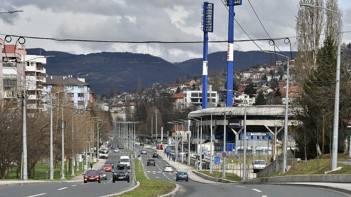 Apelujemo na sve učesnice i učesnike u saobraćaju da poštuju naređenja ovlaštenih službenih osoba u vrijeme realizacije ovih aktivnosti