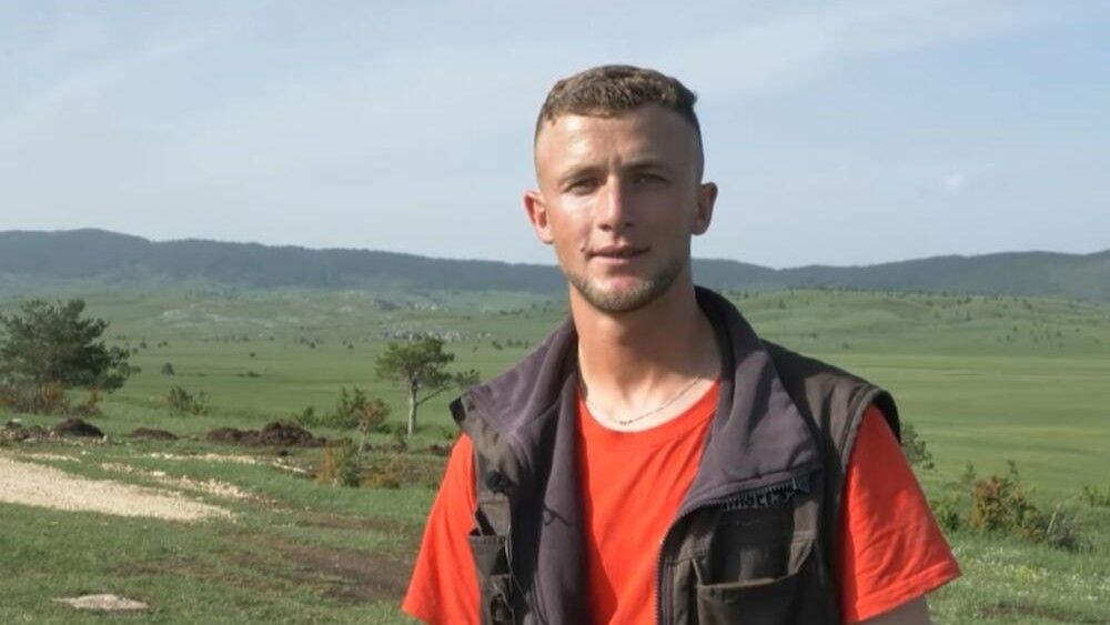 Riječ je o farmi i gazdinstvu koje se nalazi na Kupresu u BiH, gdje su ljudi nekad gajili i čuvali na stotine hiljada ovaca