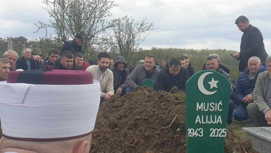 Ostao je samo sin Nurija, dvije kćerke i mnogi unuci i unuke da svjedoče i prenesu svojim potomcima istinu o genocidu