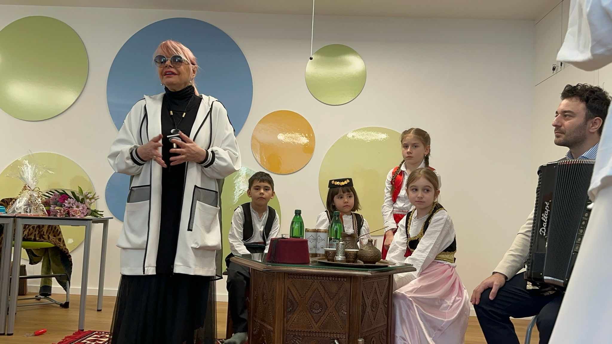 Hanka će večeras nastupati na manifestaciji Bajramska akademija u Beču, s početkom u 20:00 sati.        