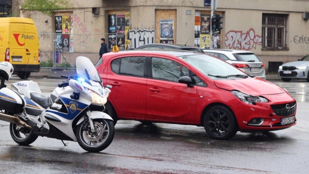 Nesreća se dogodila na raskrižju Heinzelove i Banjavčićeve ulice