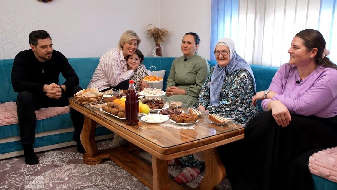 Majka Merida nije krila oduševljenje zbog dolaska naše ekipe pa je i zaplakala