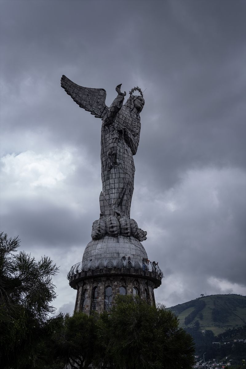 U ovom gradu se nalazi i veliki broj muzeja među kojima je i muzej pretkolumbijske umjetnosti Casa del Alabado, Fundacion Guayasamin, posvećen je najpoznatijem umjetniku Ekvadora.