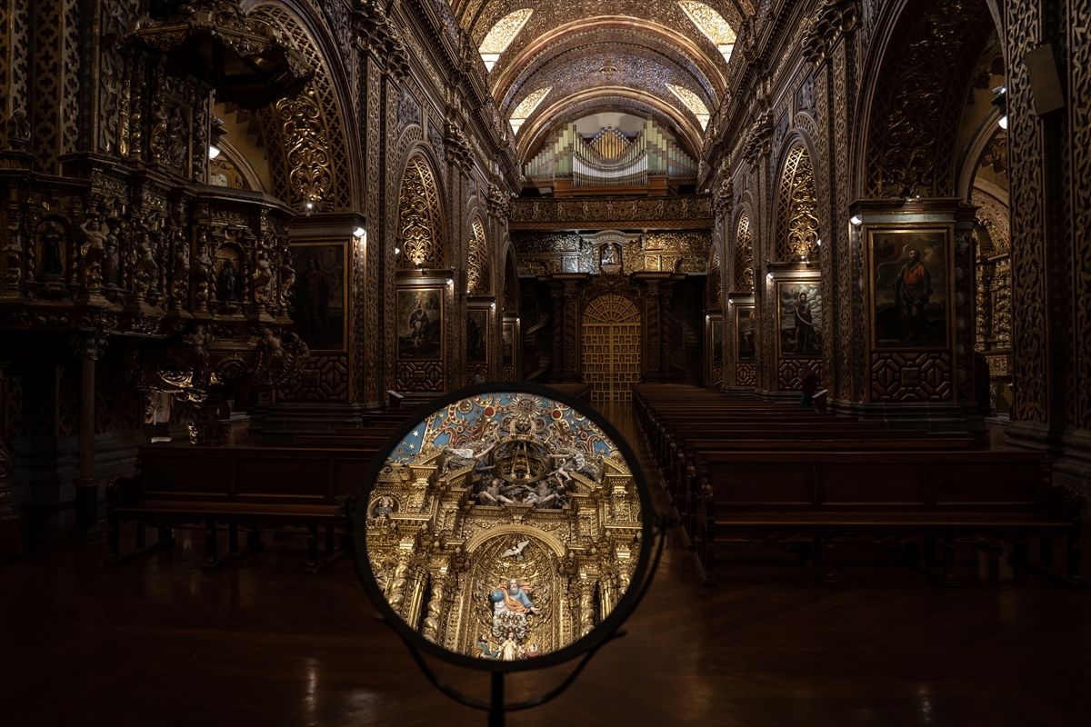 U ovom gradu se nalazi i veliki broj muzeja među kojima je i muzej pretkolumbijske umjetnosti Casa del Alabado, Fundacion Guayasamin, posvećen je najpoznatijem umjetniku Ekvadora.