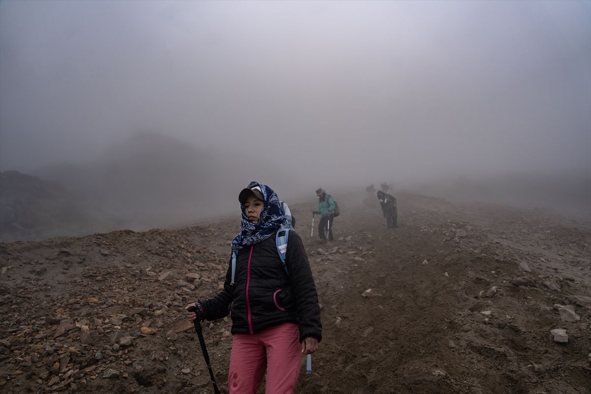 U ovom gradu se nalazi i veliki broj muzeja među kojima je i muzej pretkolumbijske umjetnosti Casa del Alabado, Fundacion Guayasamin, posvećen je najpoznatijem umjetniku Ekvadora.