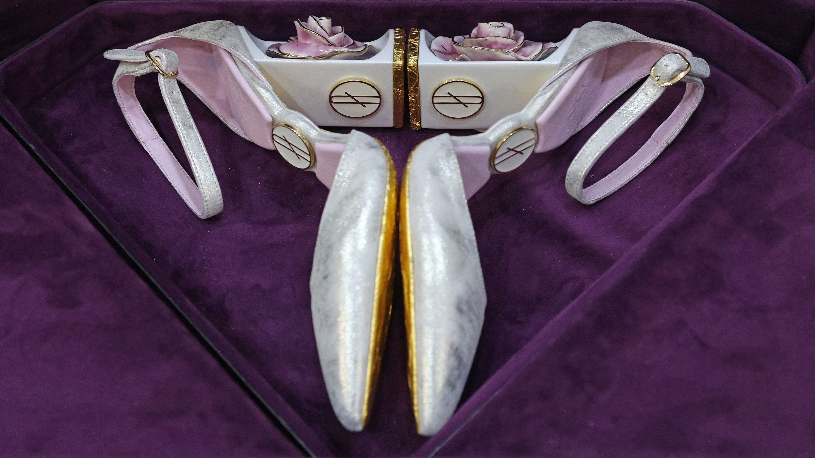 Godine truda, rada i ulaganja se ispaltile: Obućar pravi karbonske cipele za moderne pepeljuge