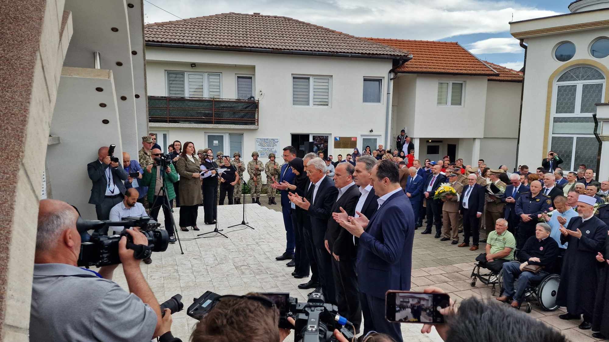 32 godine od stravičnog zločina u Ahmićima: 'Put istine i sjećanja' za 116 ubijenih civila