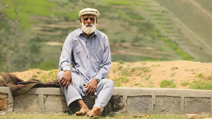 Kaže da se sjeća da je proslavio kraj tog sukoba zajedno sa kraljem Amanulahom Kanom, afganistanskim vođom koji je pokrenuo rat protiv Britanaca