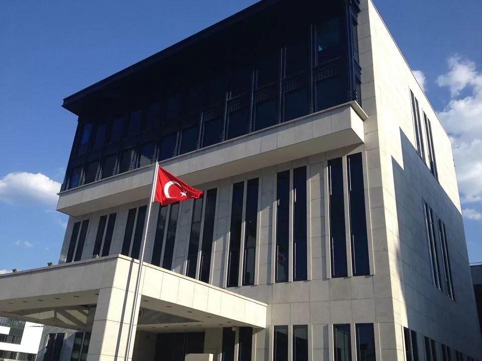 Turska nas je ponosno podržavala u najtežim trenucima naše borbe za opstanak, i nikada ne smijemo zaboraviti tu nevjerojatnu solidarnost. 