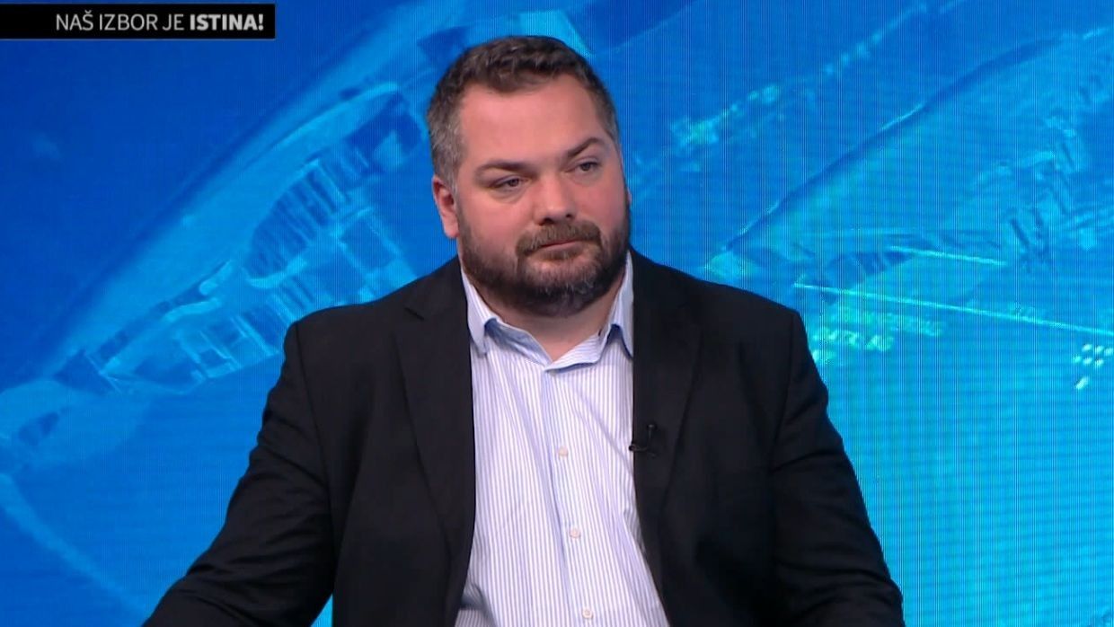 '7Plus' o vraćanju dugova i političkim križaljkama